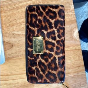 Leopard print Michael Kors wallet